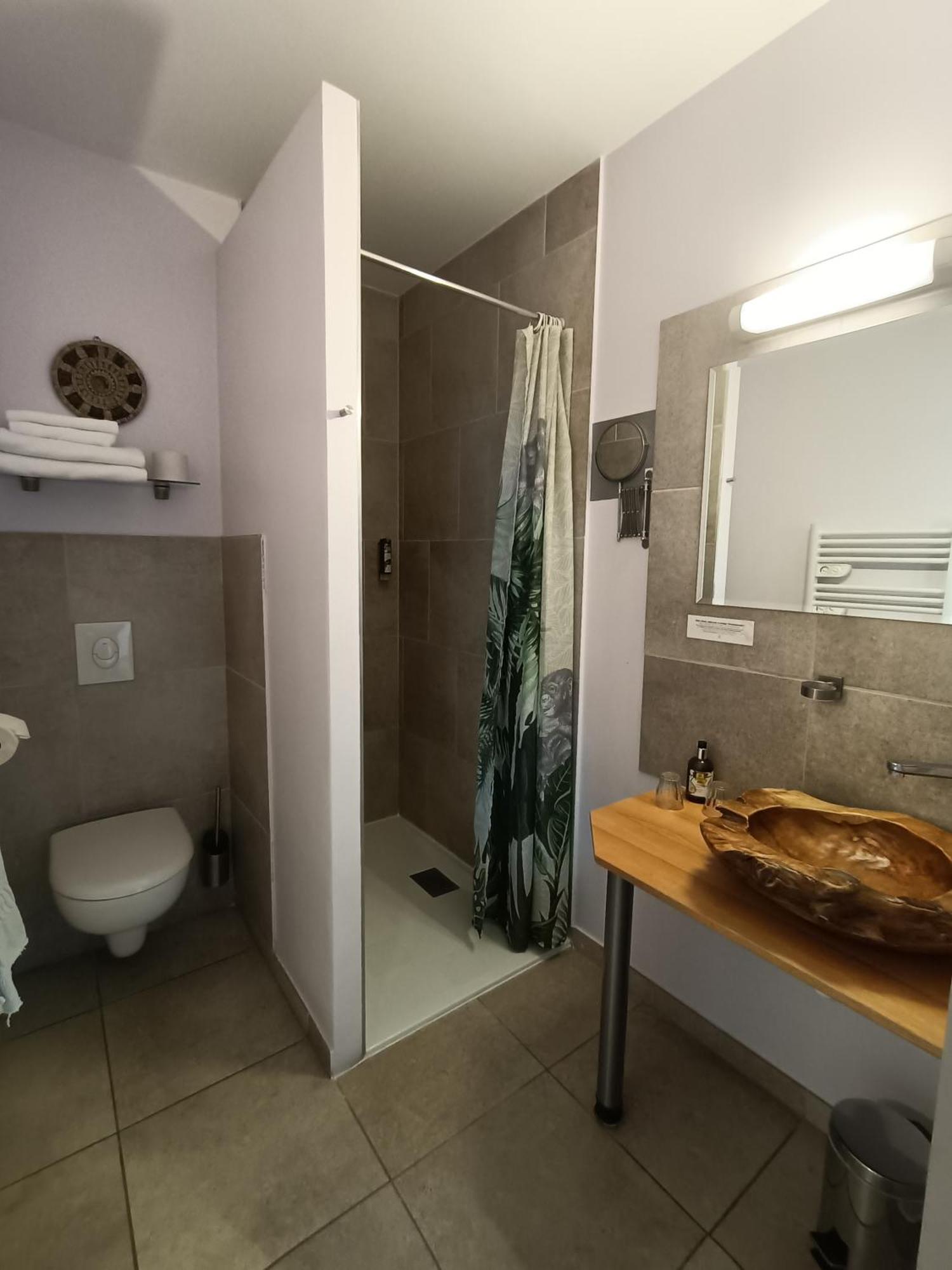 Auberge Du Vieux Lanas Logis Hotel Restaurant Екстер'єр фото